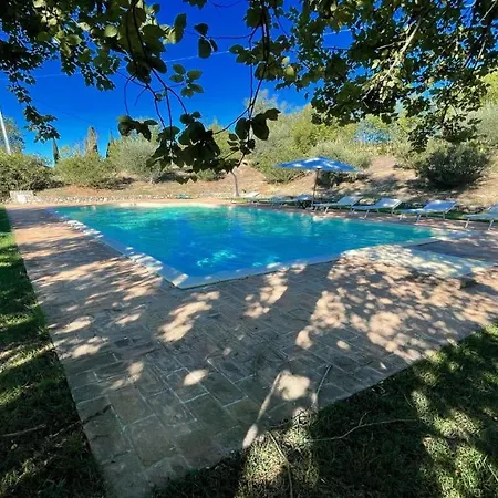 Villa Fabulously Located In Luscious Grounds Play Area For Children Sleeps 10