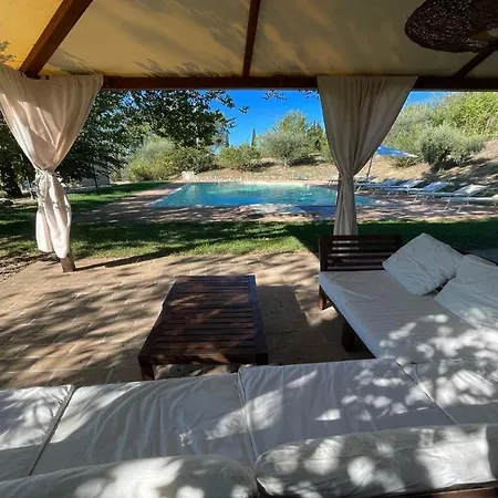 Fabulously Located In Luscious Grounds Play Area For Children Sleeps 10 ヴィラ *