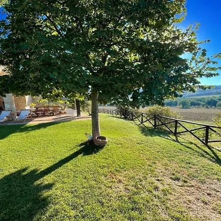 Fabulously Located In Luscious Grounds Play Area For Children Sleeps 10 Villa