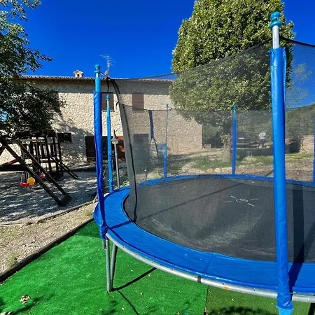 Fabulously Located In Luscious Grounds Play Area For Children Sleeps 10 Petroro