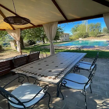 Fabulously Located In Luscious Grounds Play Area For Children Sleeps 10 Villa *