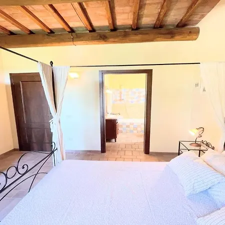 Fabulously Located In Luscious Grounds Play Area For Children Sleeps 10 Petroro
