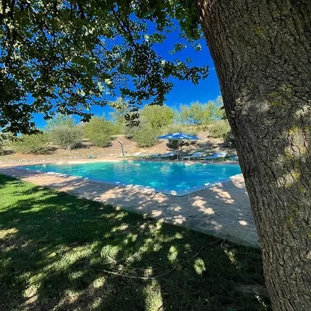 Villa Fabulously Located In Luscious Grounds Play Area For Children Sleeps 10 Petroro