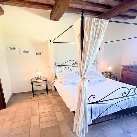 Villa Fabulously Located In Luscious Grounds Play Area For Children Sleeps 10 Petroro