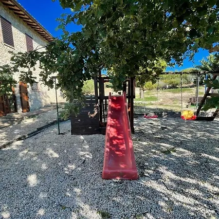 Villa Fabulously Located In Luscious Grounds Play Area For Children Sleeps 10