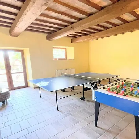 ヴィラ Fabulously Located In Luscious Grounds Play Area For Children Sleeps 10 *