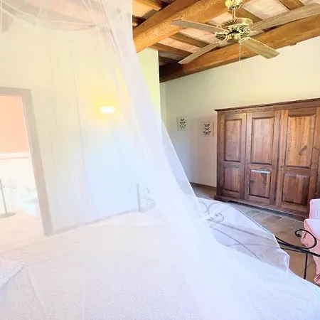 Fabulously Located In Luscious Grounds Play Area For Children Sleeps 10 Villa Petroro